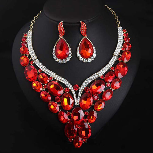 Elegant  red necklace and earring set